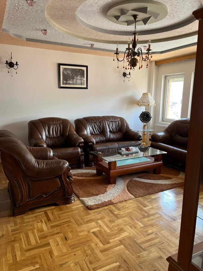 Apartment Alpi Peć Eksteriør billede