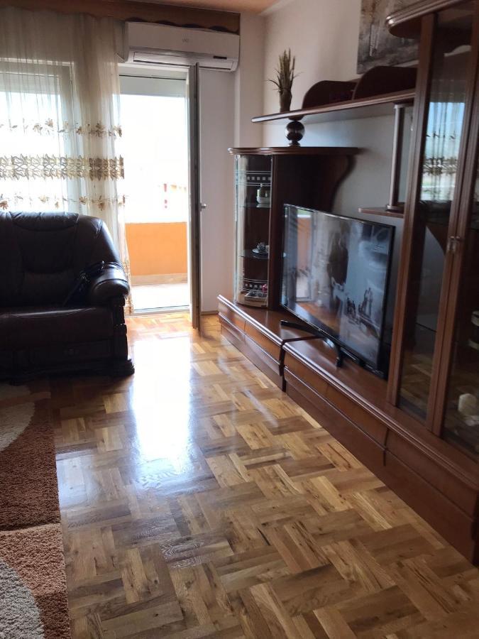 Apartment Alpi Peć Eksteriør billede