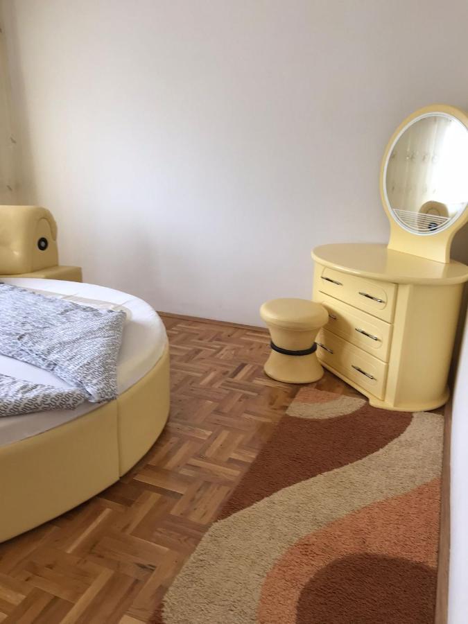 Apartment Alpi Peć Eksteriør billede